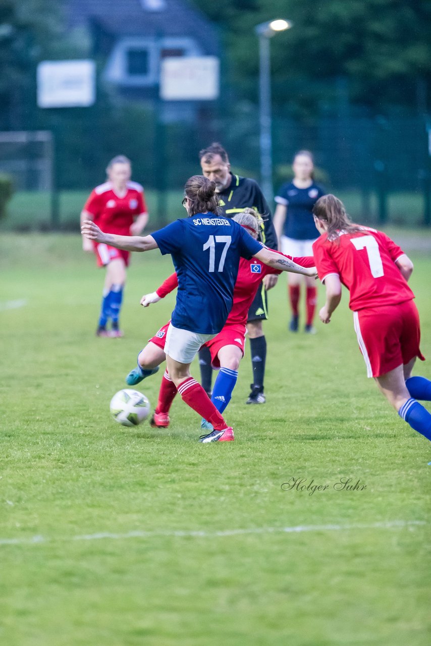 Bild 227 - F Hamburger SV 3 - Nienstedten 1 : Ergebnis: 6:1